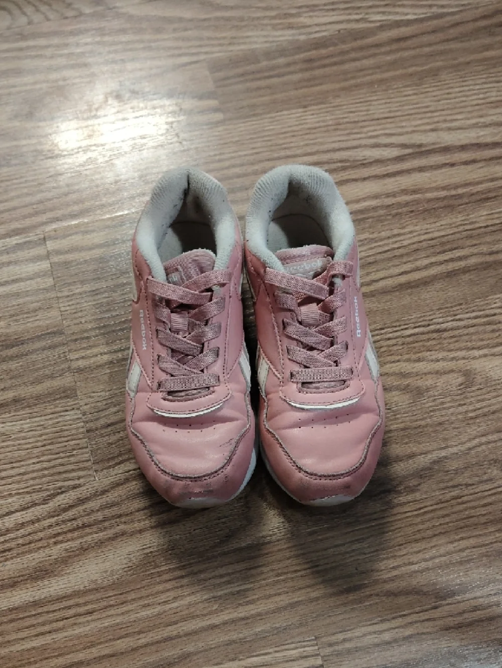 Reebok Kids Pink and White Retro Lace-Up Sneakers - Picture 4 of 6